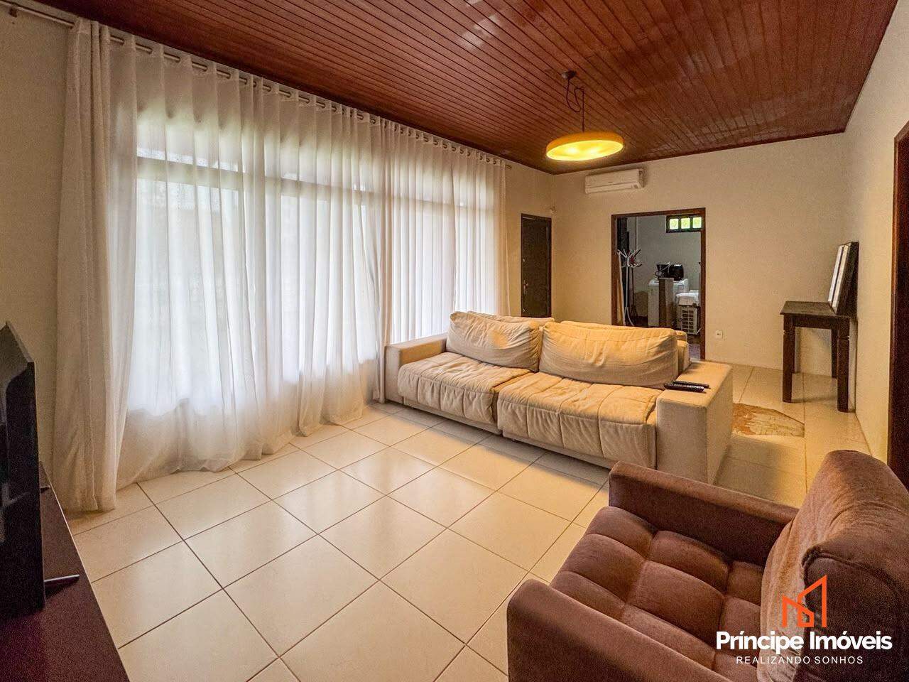 Casa à venda em Joinville, Anita Garibaldi, 4 quartos: 