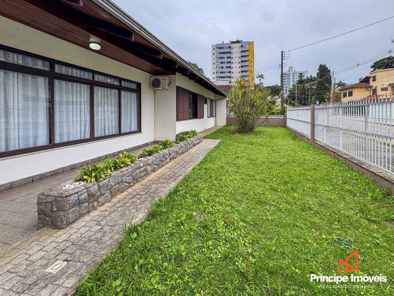 Casa à venda em Joinville, Anita Garibaldi, 4 quartos: 