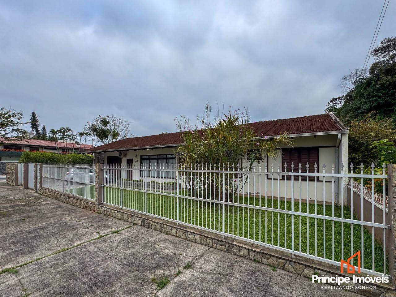 Casa à venda em Joinville, Anita Garibaldi, 4 quartos: 