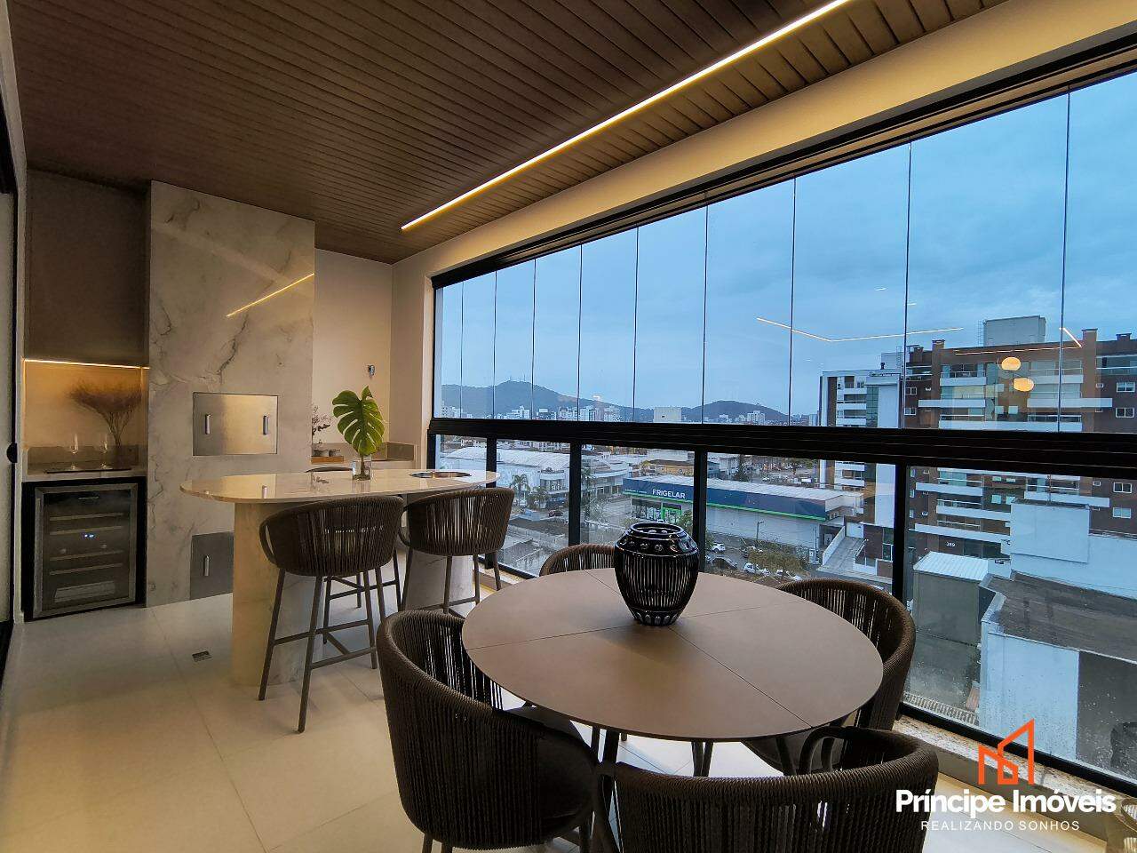 Apartamento à venda em Joinville, Santo Antônio, 3 quartos: 