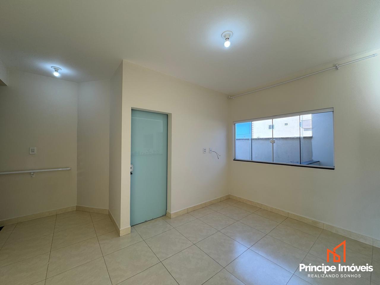 Casa para aluguel em Joinville, Iririú, 2 quartos: 