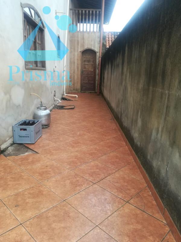Casa à venda no São João Batista: Corredor direito 