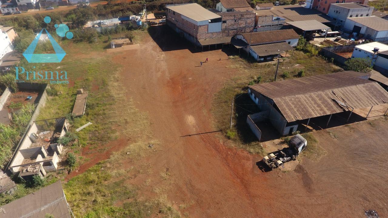 Lote/Área à venda no Varginha: 