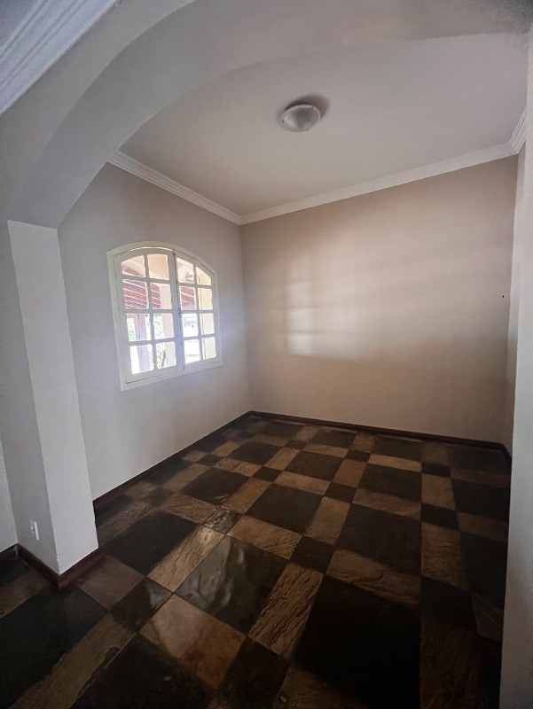 Casa à venda no Leão XIII: 