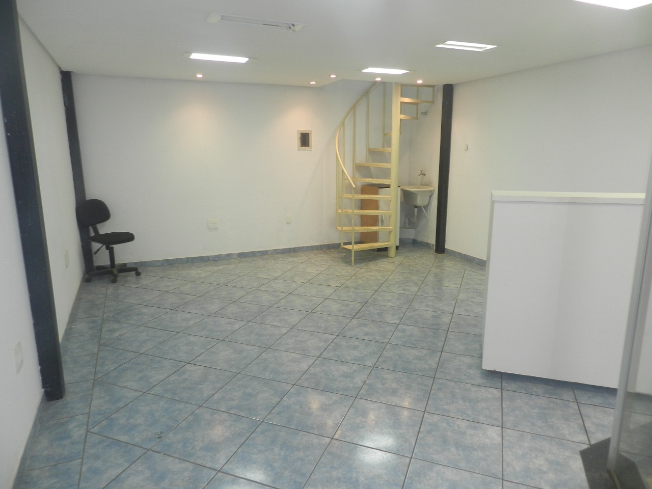 Sala/Loja à venda no Centro: 