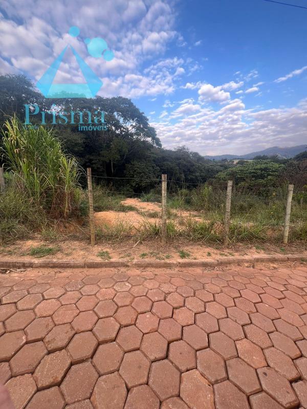 Lote à venda no Chácara II: 