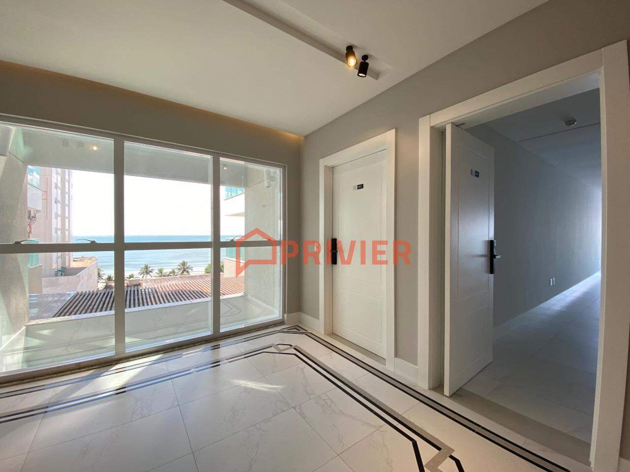 Apartamento de 175m² no bairro Meia praia, em Itapema | Eu Corretor