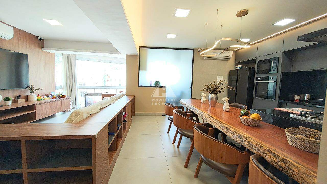 Apartamento à venda em Rua Leite Leal, Laranjeiras — 4 quartos