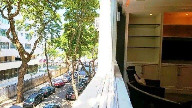 Apartamento à venda em Rua General Artigas, Leblon — 2 quartos