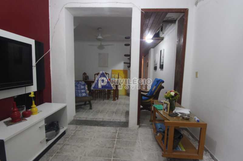 Casa de rua à venda em Rua Santo Amaro, Glória — 13 quartos