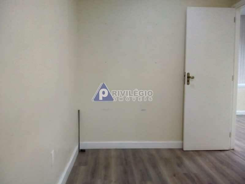 Sala à venda em Praça Olavo Bilac ** — 0 quartos