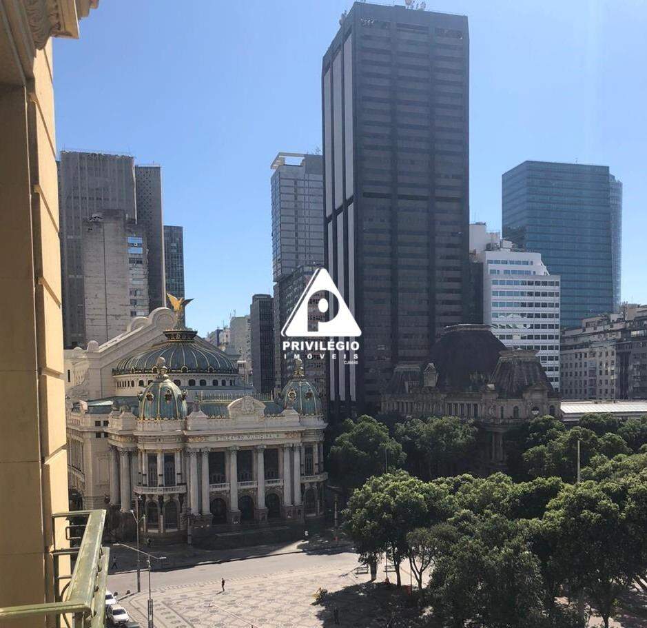 Sala à venda em Praça Floriano ** — 0 quartos