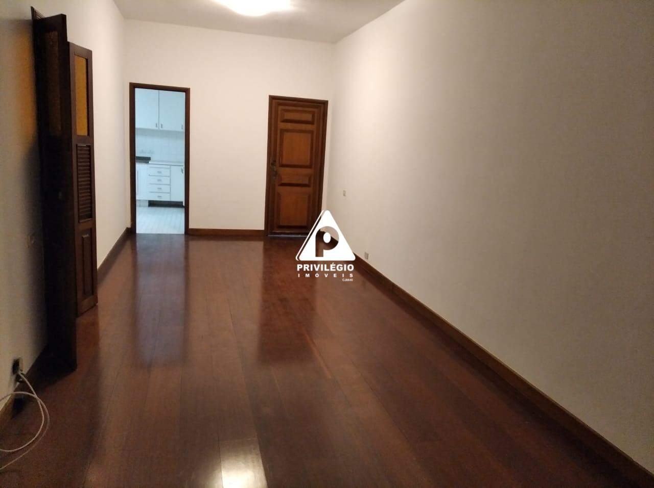 Apartamento à venda em Rua Rita Ludolf ** — 3 quartos