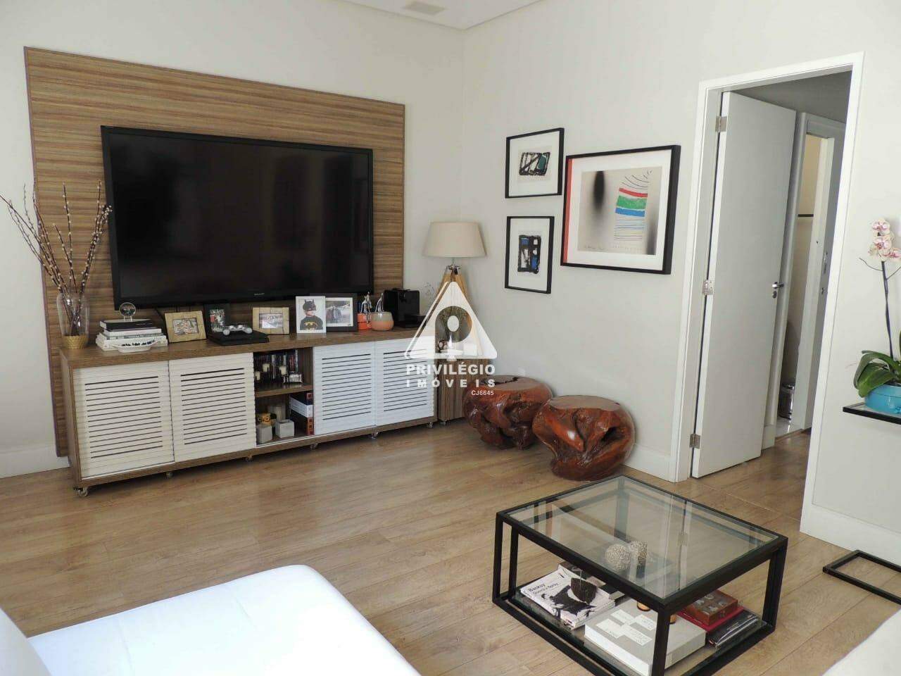 Apartamento à venda em Rua Visconde de Caravelas, Humaitá — 3 quartos