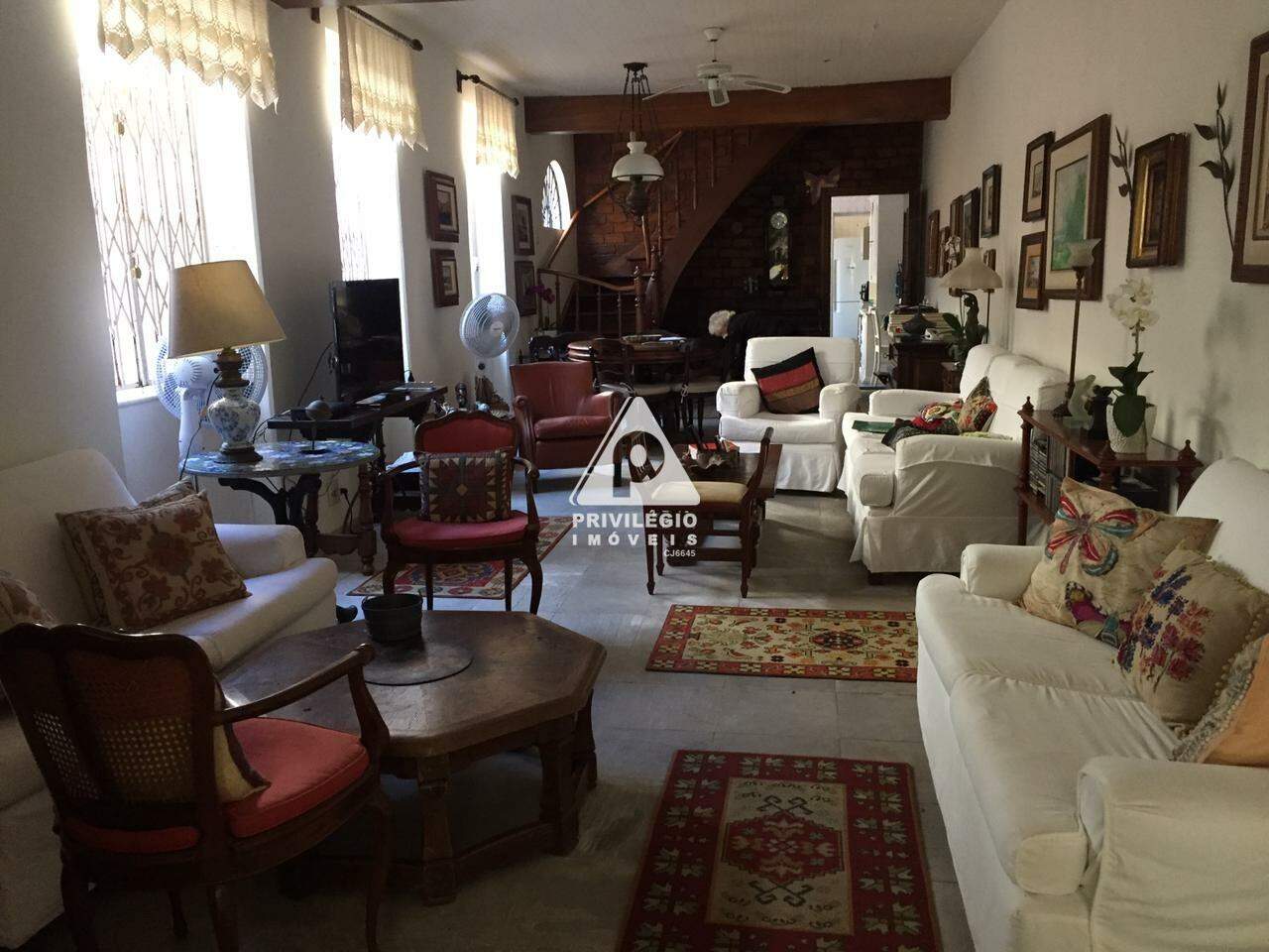 Casa de rua à venda em Rua das Acácias, Gávea — 5 quartos
