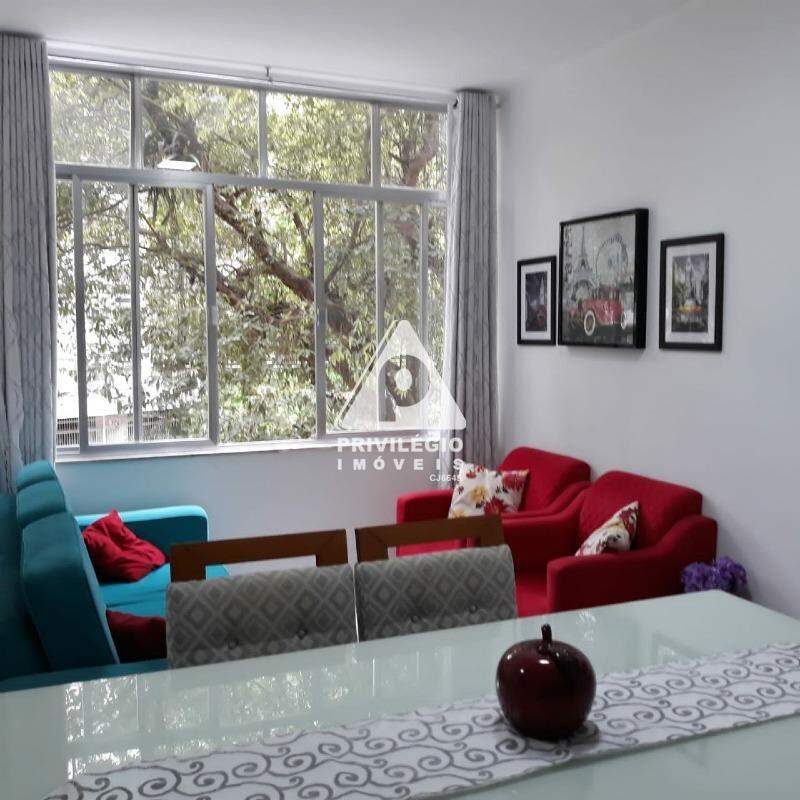 Apartamento à venda em Rua Santa Clara *** — 2 quartos