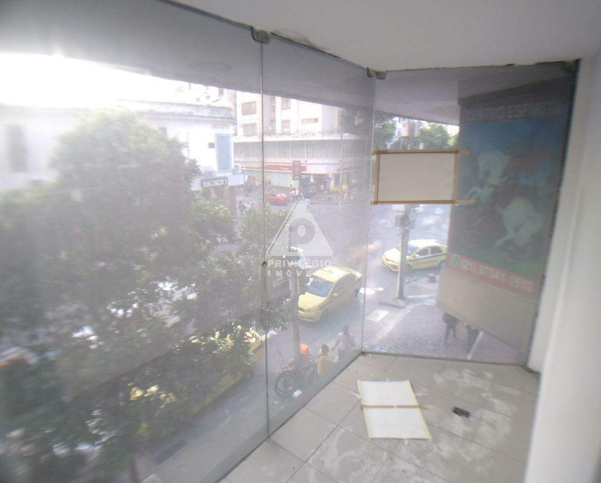 Loja à venda em Rua Santa Clara, Copacabana — 0 quartos