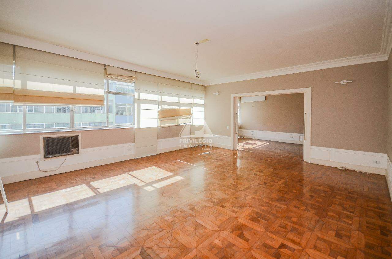 Apartamento à venda em Rua Cinco de Julho ** — 4 quartos