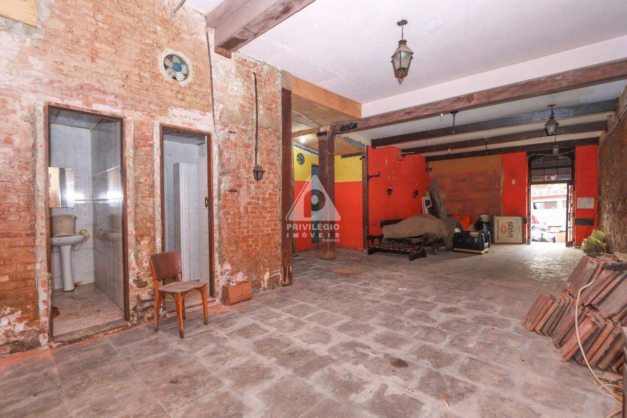 Prédio à venda em Rua Santo Amaro, Glória — 17 quartos