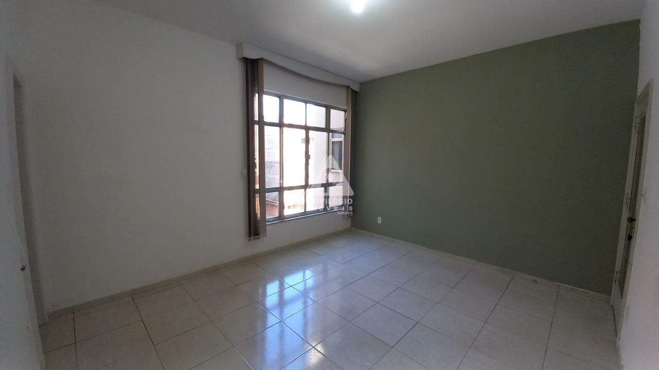 Apartamento à venda em Avenida Bartolomeu Mitre, Leblon — 3 quartos