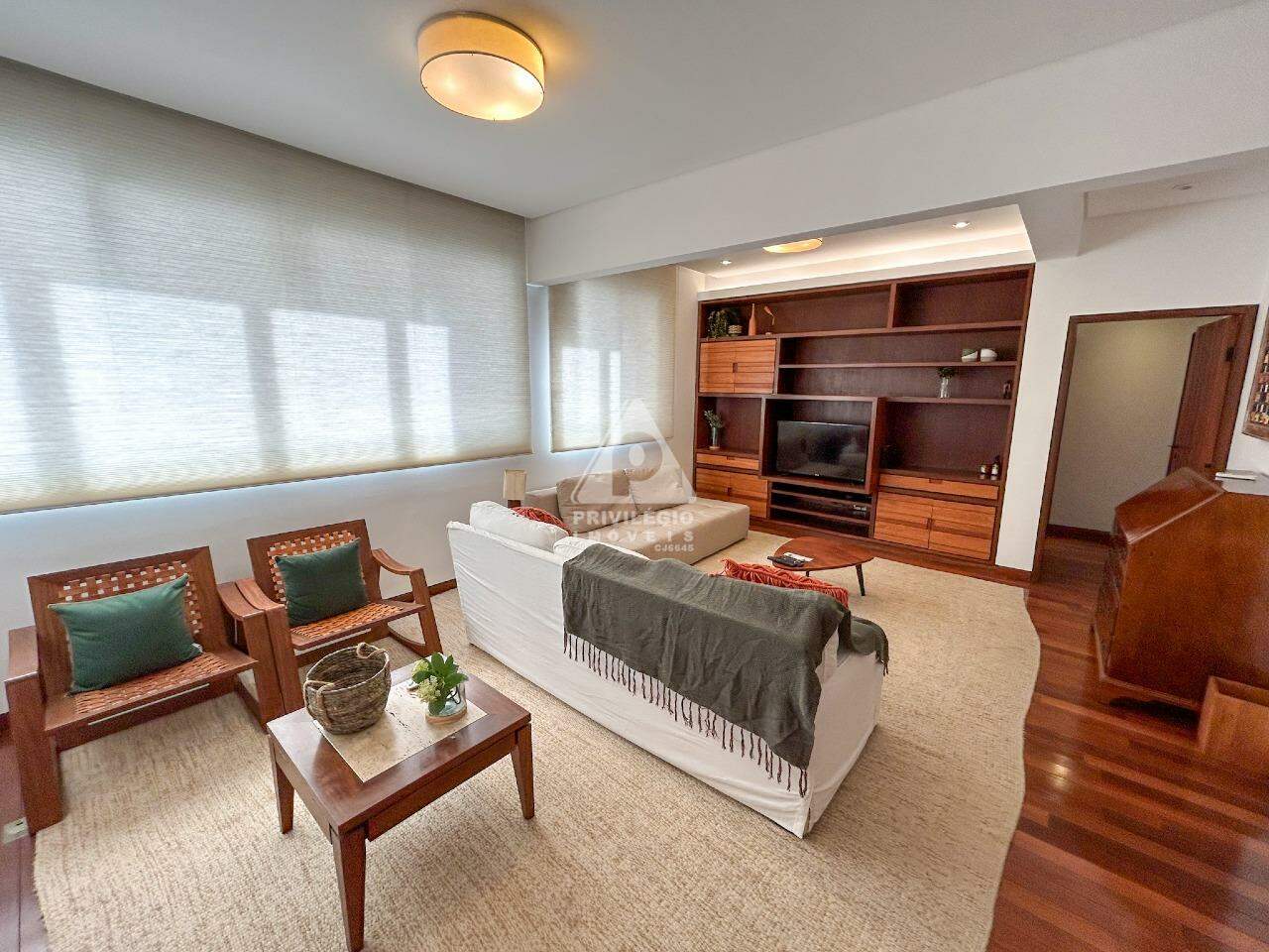 Apartamento à venda em Rua Rainha Guilhermina, Leblon — 3 quartos