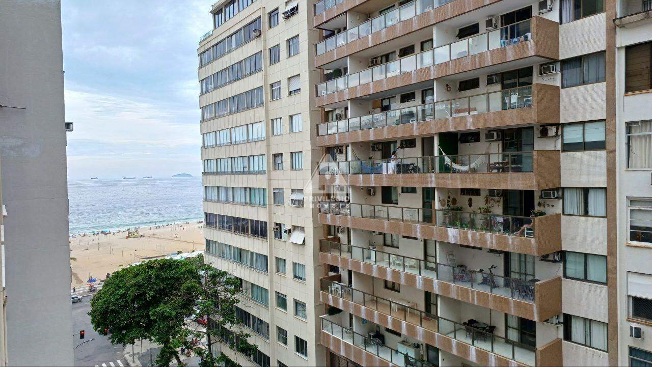 Apartamento à venda em Rua Santa Clara, Copacabana — 3 quartos