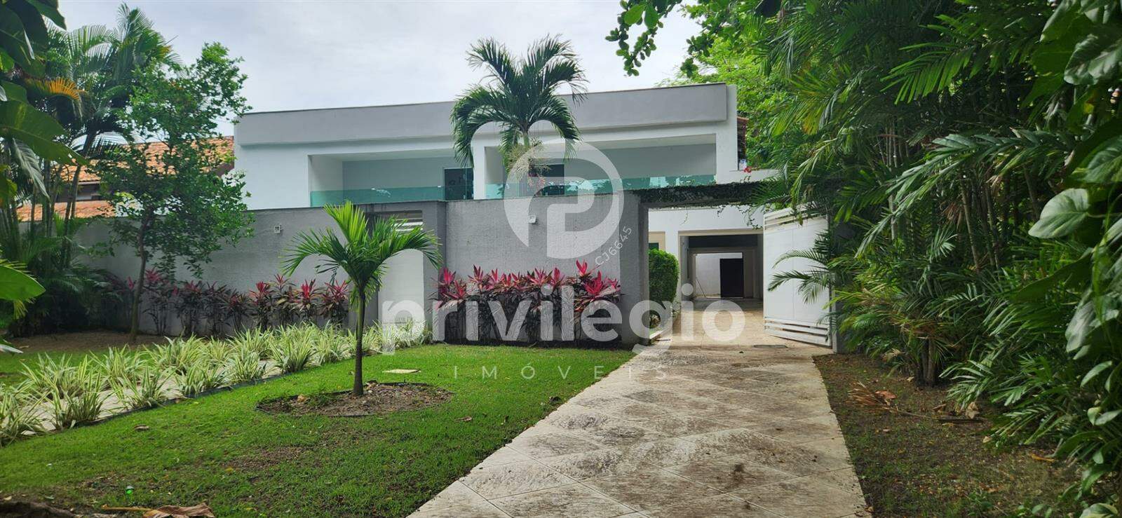 Casa à venda em Rua Raul Kennedy ** — 5 quartos