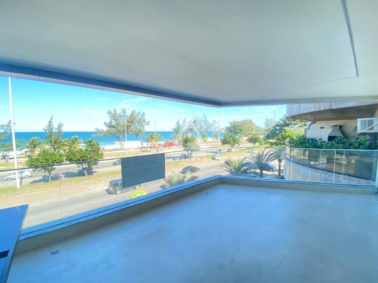 Apartamento à venda em Avenida Lúcio Costa ***** — 3 quartos