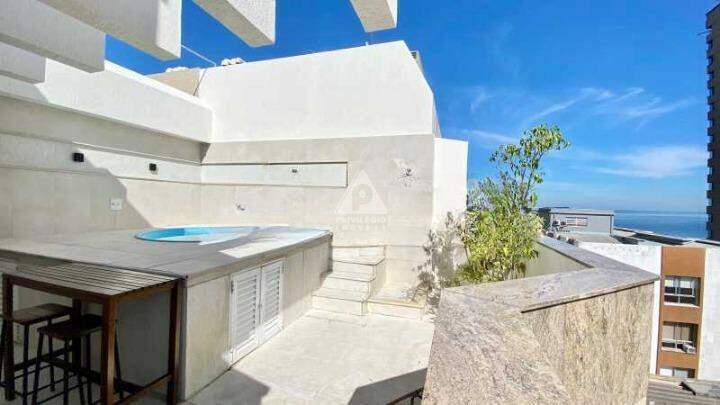 Cobertura duplex à venda em Rua Prudente de Morais **** — 2 quartos