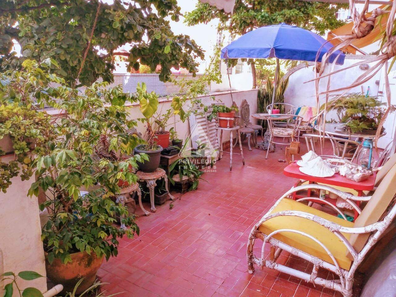Apartamento à venda em Rua Carvalho de Mendonça, Copacabana — 2 quartos