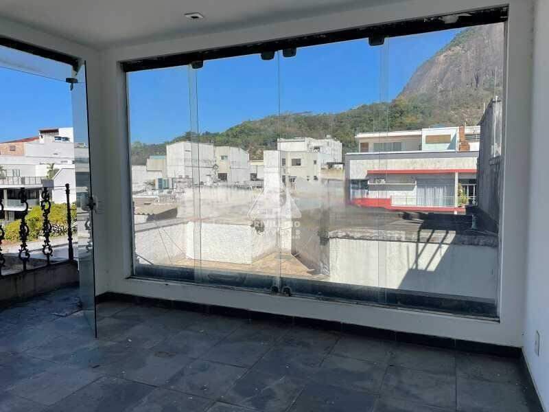 Cobertura triplex à venda em Rua Aristides Espinola, Leblon — 4 quartos