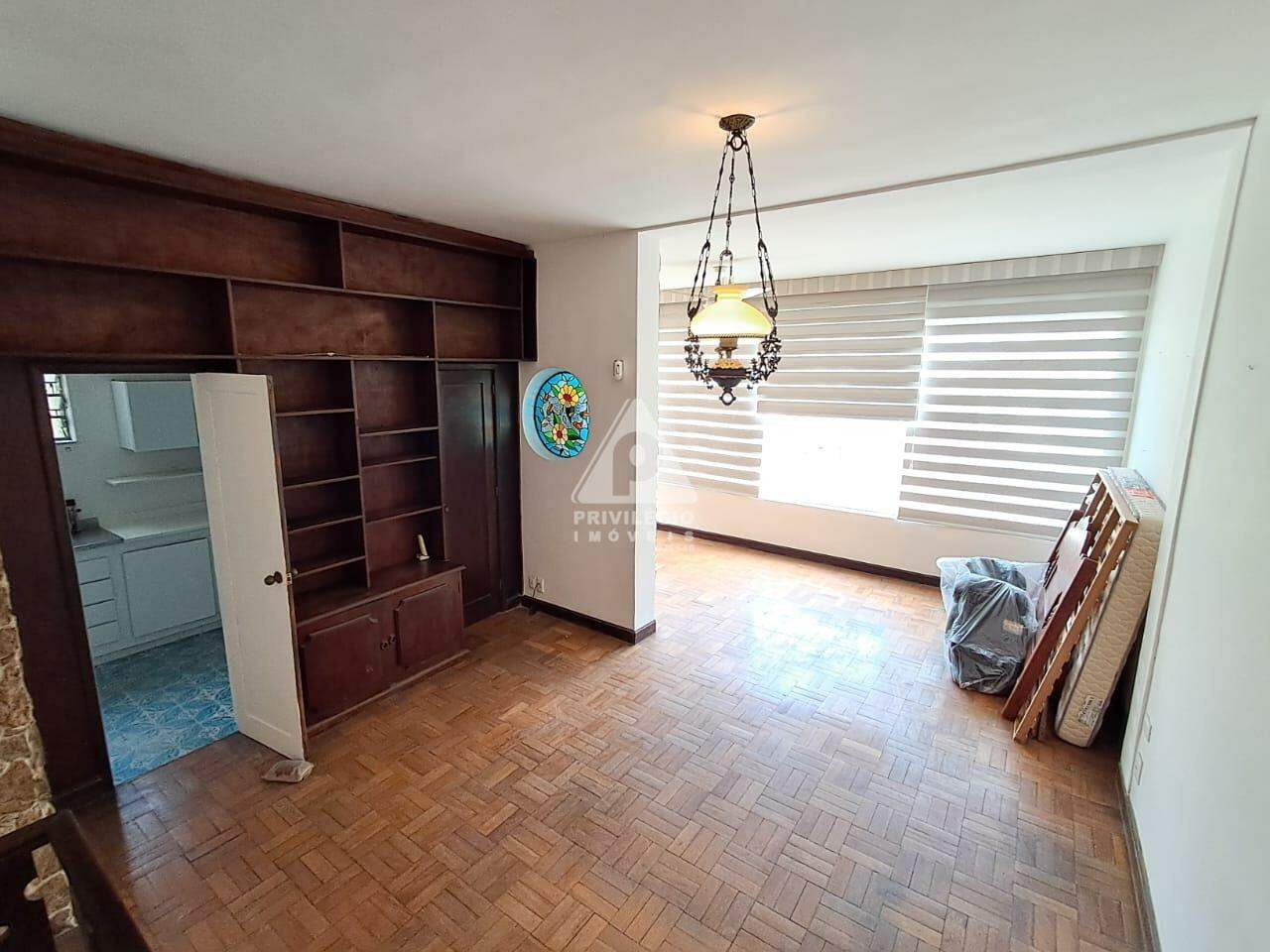 Casa à venda em Rua Doutor João Coqueiro, Laranjeiras — 2 quartos
