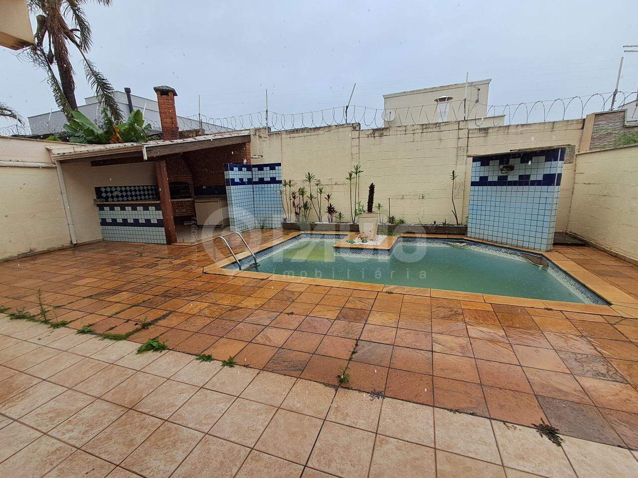 Casa em Condomínio para aluguel no Piracicamirim: 