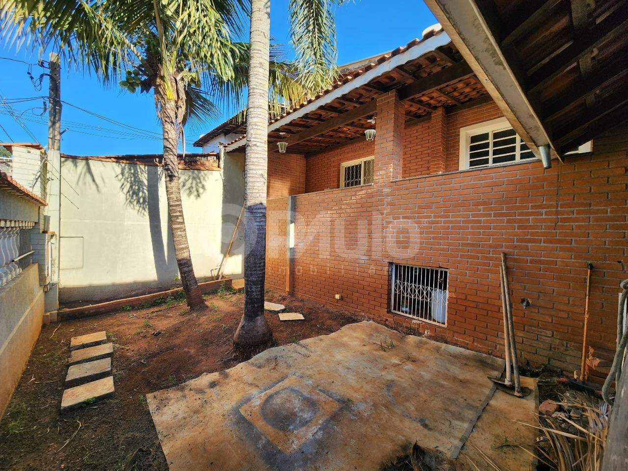 Casa à venda no Perdizes: FRENTE