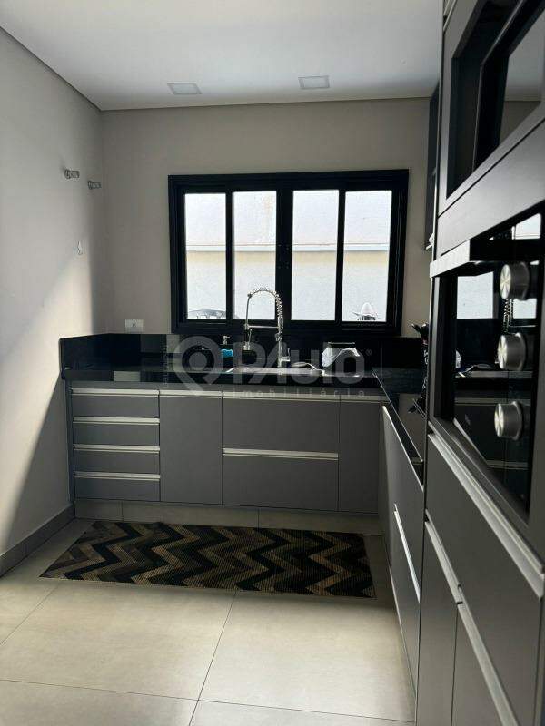 Casa em Condomínio à venda no Taquaral: 