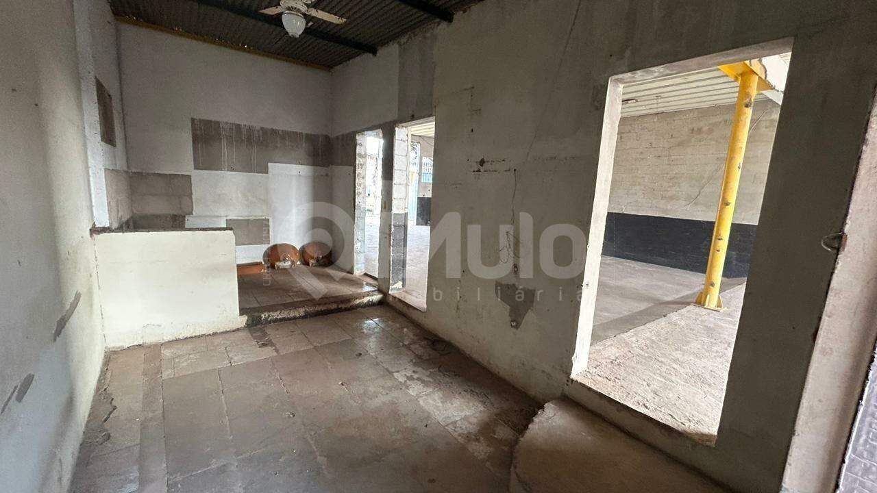 Barracão / Galpão para aluguel no Paulicéia: 
