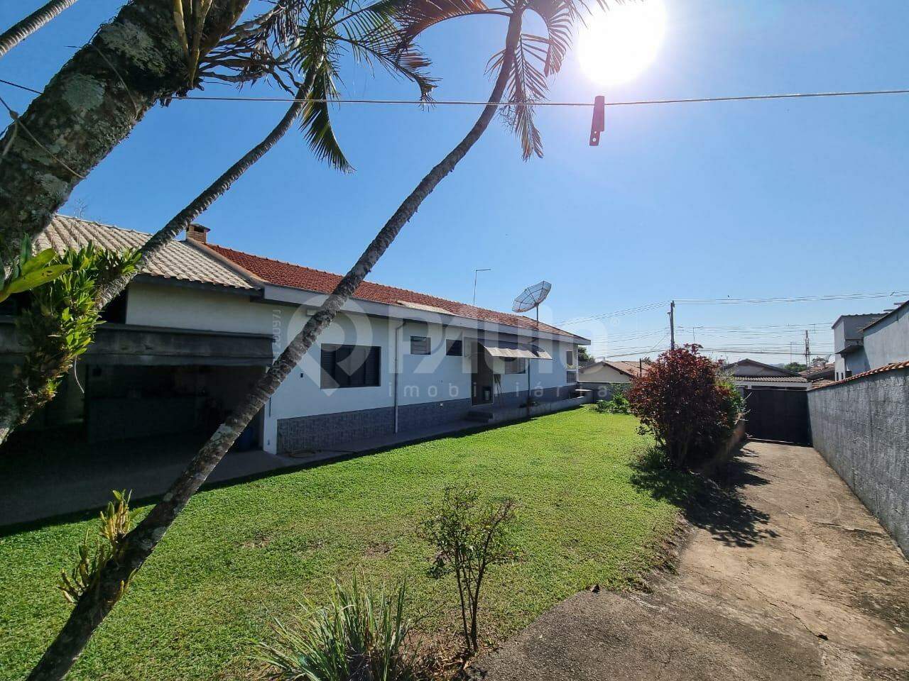 Chácara à venda no Residencial Santa Luzia: QUINTAL 