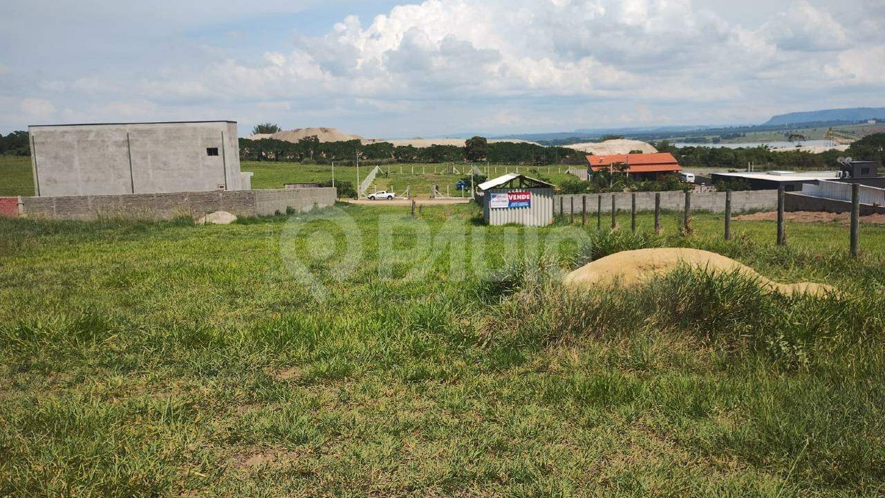 Terrenos em Condomínio à venda no Águas do Barreiro Rico: 