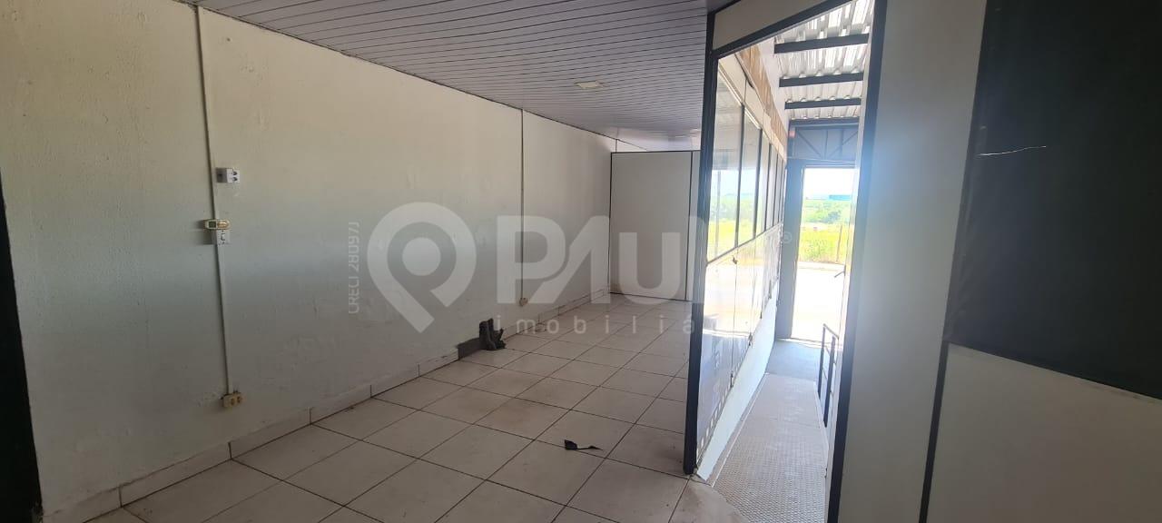 Salão Comercial para aluguel no Campestre: 