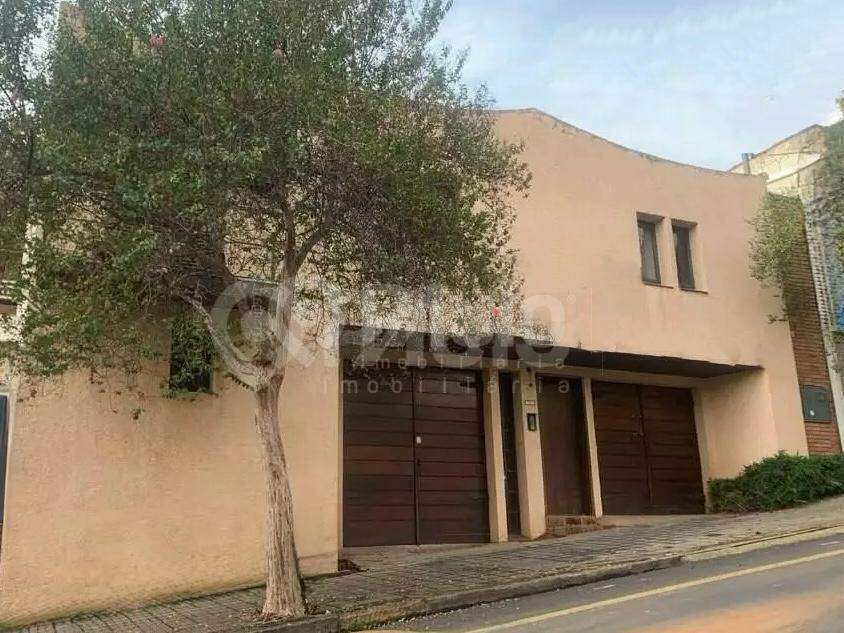 Casa à venda no Centro: 