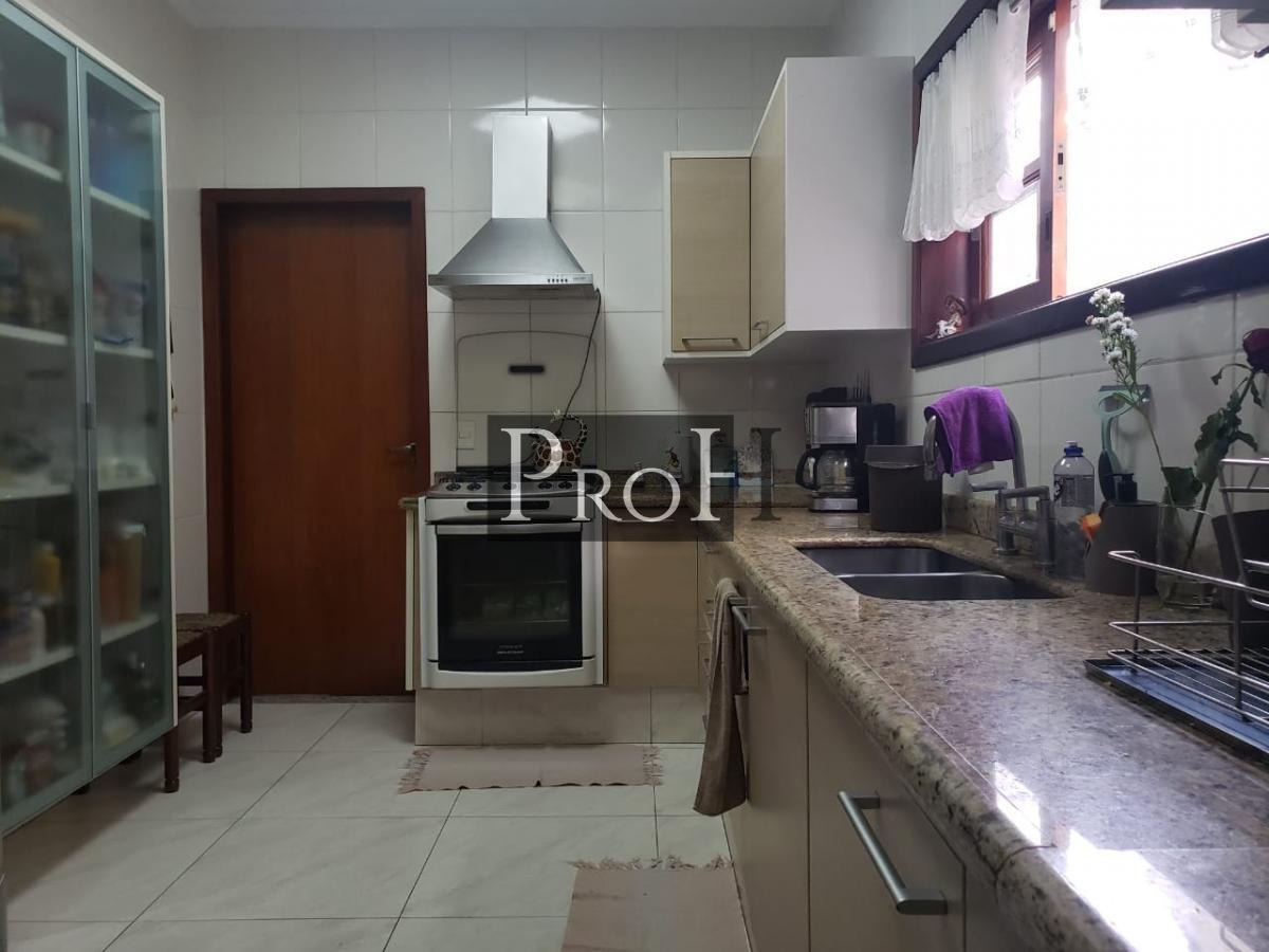 Casa, 3 quartos, 210 m² - Foto 13