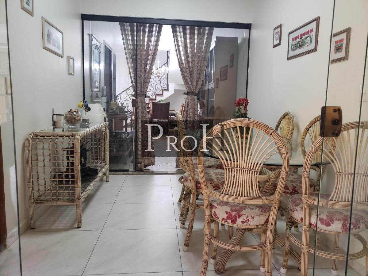 Casa, 3 quartos, 210 m² - Foto 26