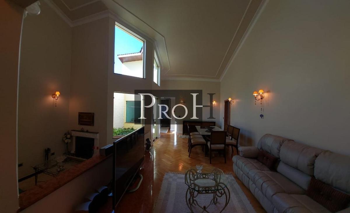 Sobrado, 3 quartos, 287 m² - Foto 1