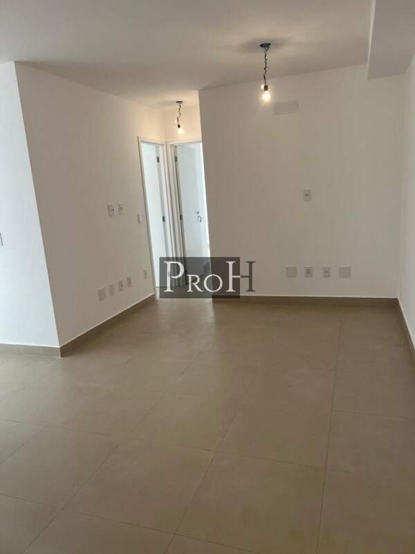 Apartamento à venda com 2 quartos, 84m² - Foto 1