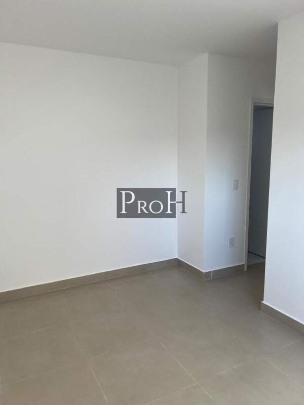Apartamento à venda com 2 quartos, 84m² - Foto 2