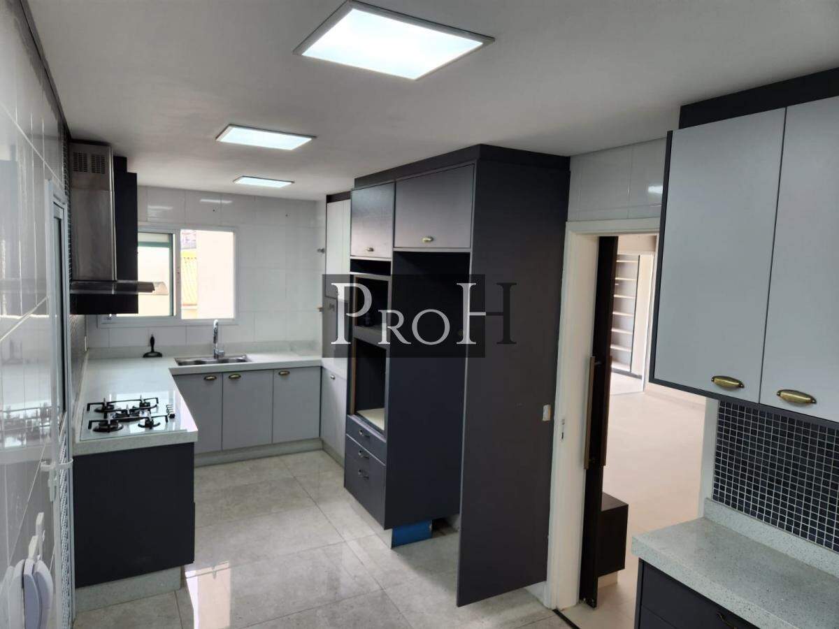 Apartamento à venda com 3 quartos, 172m² - Foto 7