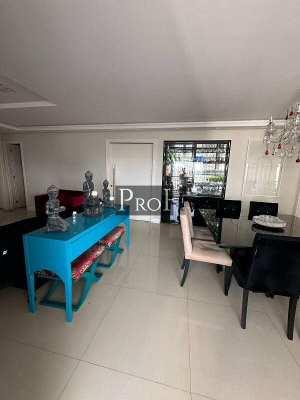 Apartamento à venda com 4 quartos, 180m² - Foto 3