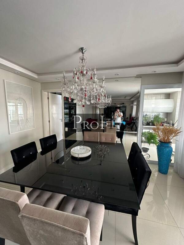 Apartamento à venda com 4 quartos, 180m² - Foto 6