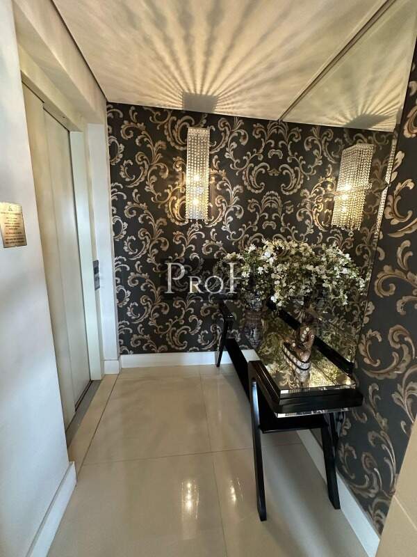 Apartamento à venda com 4 quartos, 180m² - Foto 4