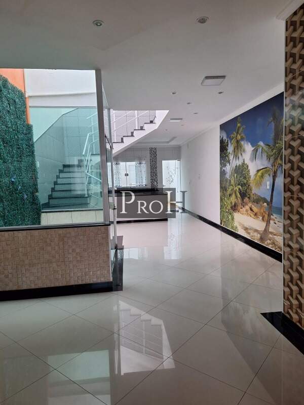 Casa à venda com 4 quartos, 166m² - Foto 2